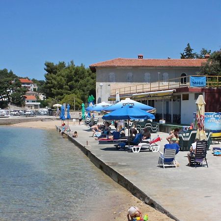 Apartments And Rooms By The Sea Palit, Rab - 5044 Esterno foto