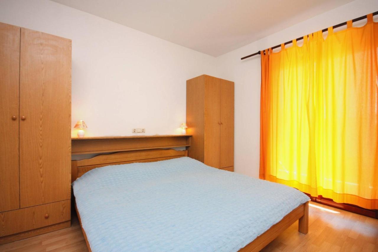 Apartments And Rooms By The Sea Palit, Rab - 5044 Esterno foto