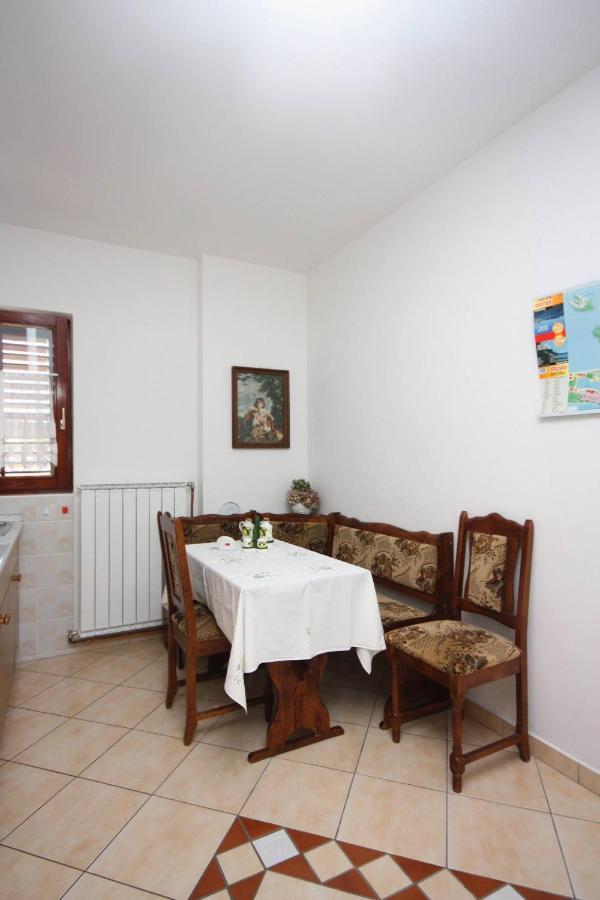 Apartments And Rooms By The Sea Palit, Rab - 5044 Esterno foto